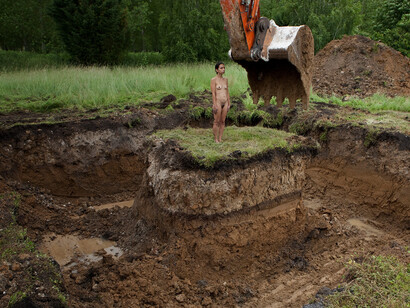 Regina José Galindo en una de sus «performances»