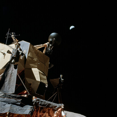 Apollo 17, il LM e la Terra. Courtesy of NASA