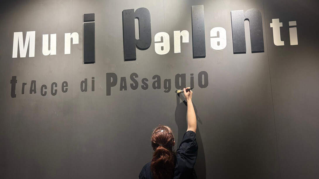 Muri parlanti. Tracce di passaggio, vista della mostra. Per gentile concessione di Palazzo dei Priori