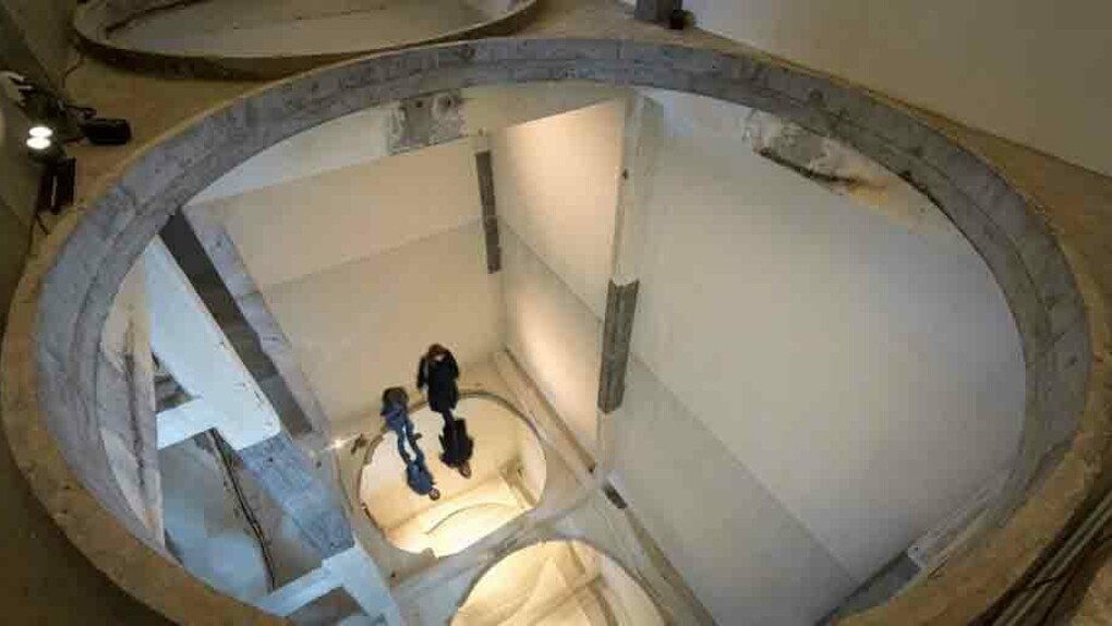 Kimsooja. Courtesy of Axel Vervoordt