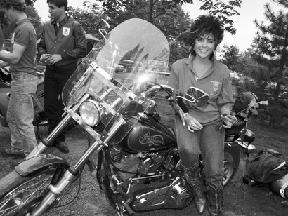 Elizabeth Taylor, Far Hills, New Jersey, 1988