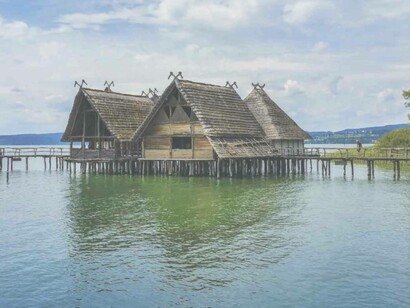 Uno dei Siti palafitticoli preistorici dell’arco alpino, dal 2011 patrimonio dell'Unesco: il legno si deteriora facilmente a meno che non si trovi in condizioni più che ideali, come sul fondo dei laghi o nelle torbiere