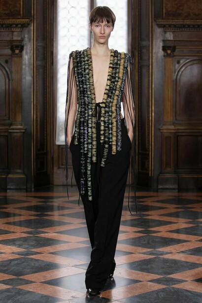 Institution official Galib Gassanoff introduces his Collection 03 – “EL”