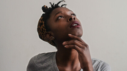 Philosopher au présent. Qu’est-ce qu’un développement où le peuple abdique sa personnalité ?