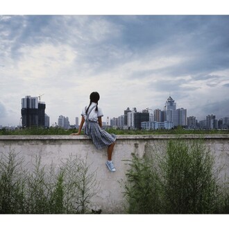 Weng Fen, On the Wall – Shenzhen (1) (2002), Photograph courtesy of the artist