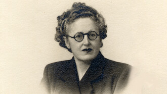 Consuelo Berges Rábago (1899 - 1988)​ fue una traductora, periodista, escritora y biógrafa española