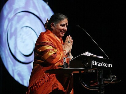 In 2012, Vandana Shiva addressed the audience at the Frontiers of Thought event in Porto Alegre, Brazil