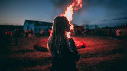 Con la psicoanalisi del fuoco si apre la grande opera bachelardiana sui quattro elementi