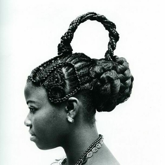 J.D. 'Okhai Ojeikere, Ojeikere, Abebe, 1975, © J.D. 'Okhai Ojeikere, Courtesy Galerie Magnin-a, Paris