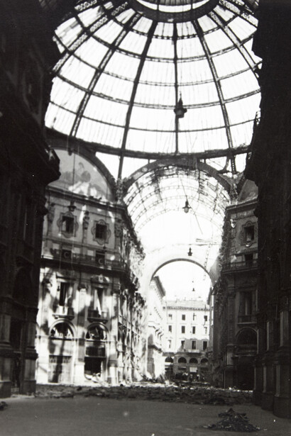La Galleria dopo i bombardamenti dell'agosto '43. Courtesy of Palazzo Morando