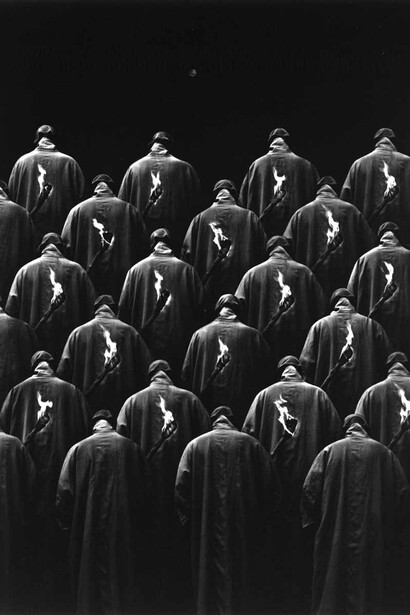 Misha Gordin, Crowd