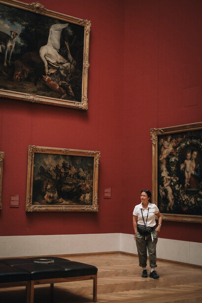 Atenção plena e sem distrações para tirar fotos em museu de arte