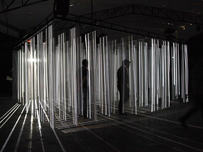Thomas Vaque. "Score"