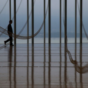 Cooking Sections, Las olas perdidas (Les vagues perdues), vue de l'exposition. Avec l'aimable autorisation du Centro Botín