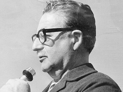 Salvador Allende Gossens​​ fue un médico cirujano y político socialista chileno