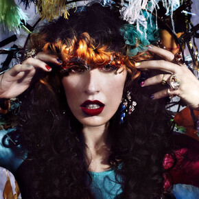 Cibelle Cavalli Bastos, Poster aus der Serie Sonja Khalecallonin Las Venus Resort Palace Hotel, 2010, Foto: Socrates Mitsios