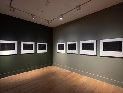 Varios artistas, Espectros. Enigmas de la mirada, vista de exhibición. Cortesía de la Fundación Casa de México en España
