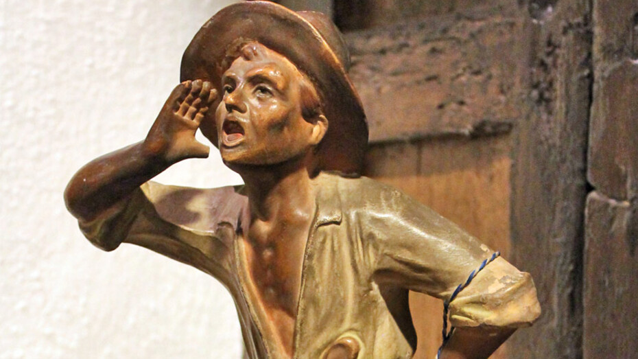 El arte de la pesca, Exhibition view. Courtesy of Museo Unicaja de Artes y Costumbres Populares