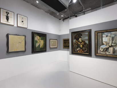 Transform the world, change life: a surrealist library, vue d'exposition. Avec l'aimable autorisation de la Galerie Jocelyn Wolff