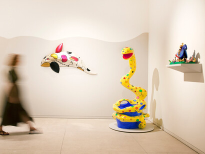 Various artists, Summer vibes III, exhibition view. Courtesy of Opera Gallery