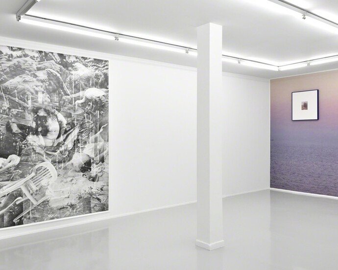 Zone, Exhibition view. Courtesy of Suzanne Tarasieve