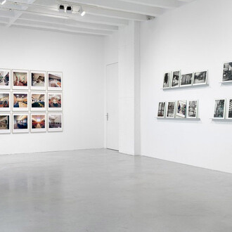 Timm Rautert, Die Welt | und | die spiegel, ausstellungsansicht. Mit freundlicher genehmigung der Galerie Nordenhake