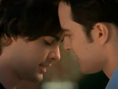 A evolução da representação LGBTQIAPN+ desde o marco histórico de Dawson’s Creek