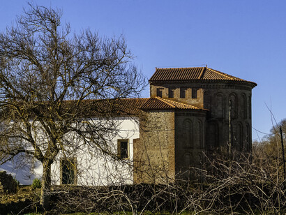 Mosteiro de Castro de Avelãs