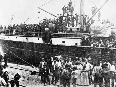 Steamship Rio Amazonas, migrants from Italy disembark at Port of Santos in Brazil, 1907