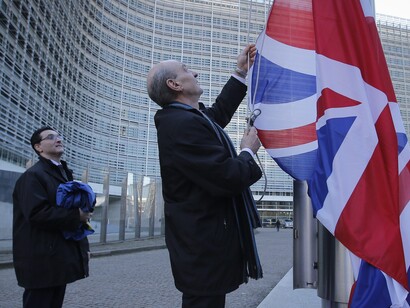 Bandeira britânica nas instituições europeias