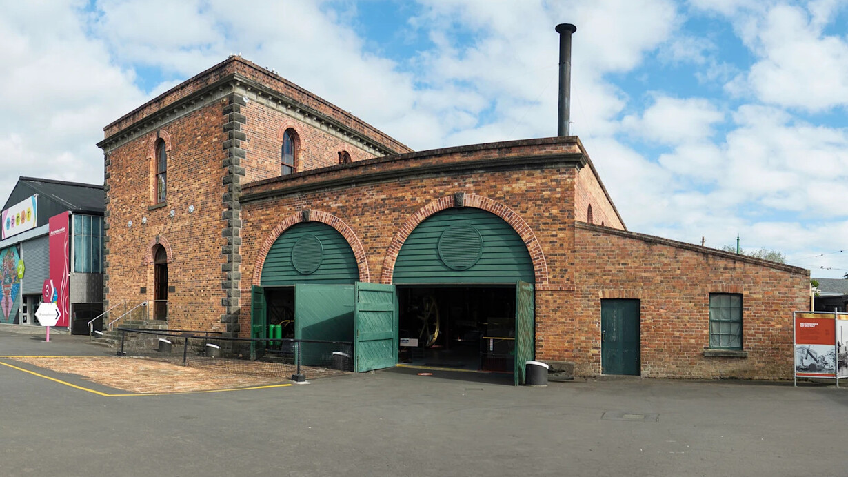 Whare mapu. Pumphouse, exhibition view. Courtesy of MOTAT