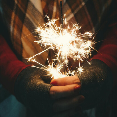 Pensar no Natal é como acender pequenas luzes de alegria e expectativas, conectando-nos a um final de ano cheio de magia