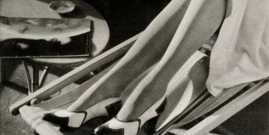 Beine Yva (Else Neuländer-Simon) (1900-1942)um 1938 Deutschland Silber gelatine17,3 x 23,5 cm