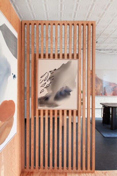 Karina Bania and Brooke Holm, Grounded, exhibition view. Courtesy of Uprise Art