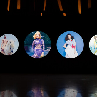 Pazza idea. Beyond ‘68 Pop icons in Angelo Frontoni’s photography, exhibition view. Courtesy of Museo Nazionale del Cinema