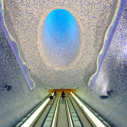 La stazione Toledo della linea 1 della metropolitana di Napoli ubicata nel quartiere San Giuseppe