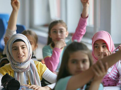 Syrian students in a Swedish school
