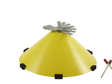 14 Structures sonores et pédagogiques
Bernard (*1917) und François (*1920) Baschet1977/1983ParisStahl, Nirosta-Stahl, Eisen, Duralumin, Glas, Glasfiber, Pappe, Kunststoff, Schaumstoffdiverse Größen; D Schalltrichter 68 cm