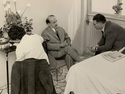 Pier Angelo Soldini intervista Salvatore Quasimodo negli anni '60