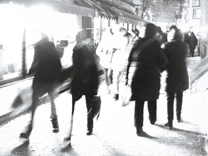 La proporcionalidad entre la energía y la materia se conserva en el proceso de desarrollo de la vida humana hasta alcanzar la madurez biológica