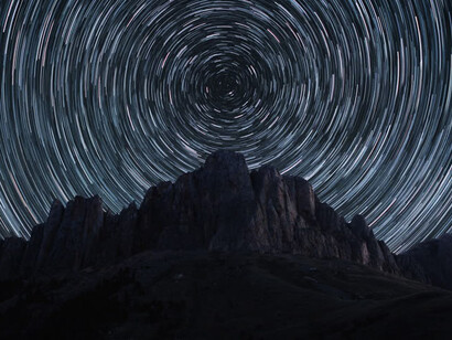 Avere un riferimento in cielo per muoversi sulla terra e per mare è stato fondamentale per l’essere umano