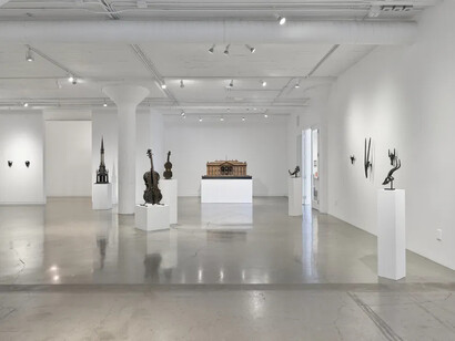 Al Farrow, It's not dark yet, exhibition view. Courtesy of Catharine Clark Gallery
