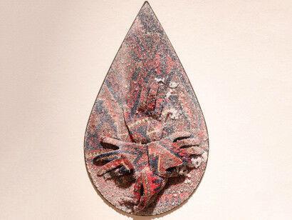 Noushin Redjaian, Tree of life, ausstellungsansicht. Mit freundlicher genehmigung der Galerie Ernst Hilger. Foto von © Katharina Schiffl