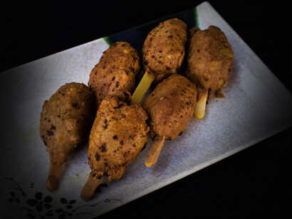 Tutitos veganos a base de soya, tofu, lentejas y especias del restaurante 'TaoVeg' ubicado en el centro de Santiago de Chile