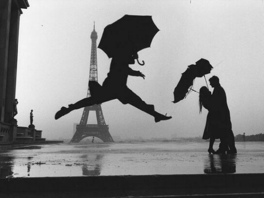 Elliott Erwitt, Paris, France, 1989 ©Elliott Erwitt/Courtesy of Edwynn Houk Gallery
