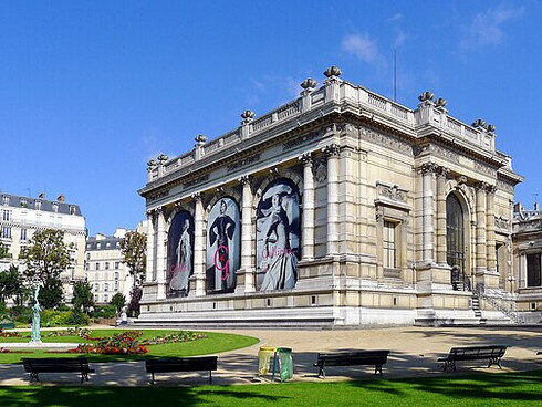 Arrière du Palais Galliéra (Musée Galliera, Musée de la Mode) à Paris en France dans le 16e arrondissement