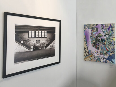 Various artists, Amid the cities and buildings, exhibition view. Courtesy of Elisa Contemporary Art 