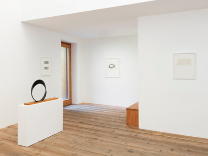 Markus Raetz, Exhibition view. Courtesy of Galleria Monica De Cardenas
