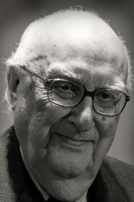 Andrea Camilleri nel 2010 al Premio Chiara, Luino, Italia