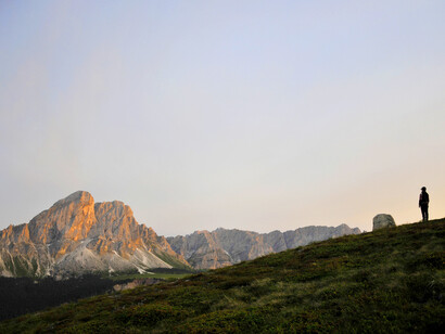 Stefano Cagol, Terminus, 2015 . Installazione, pietra artificiale, 180 x 120 x 70 cm . San Martin De Tor. Realizzato nell’ambito di Confini: Smach 2015
